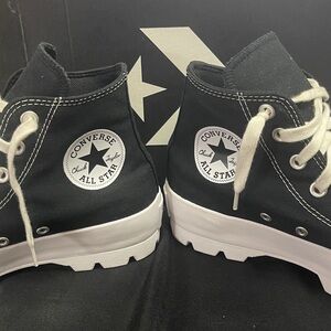 Converse All Star Lugged Black & White Platform Hightop Canvas Sneakers (Size 8)